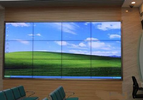 闽侯液晶拼接屏的另类用法。